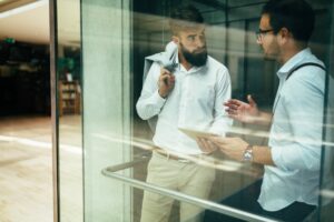 Hoe jezelf pitchen als een pro: Elevator pitch tips voor it-consultants en projectmanagers